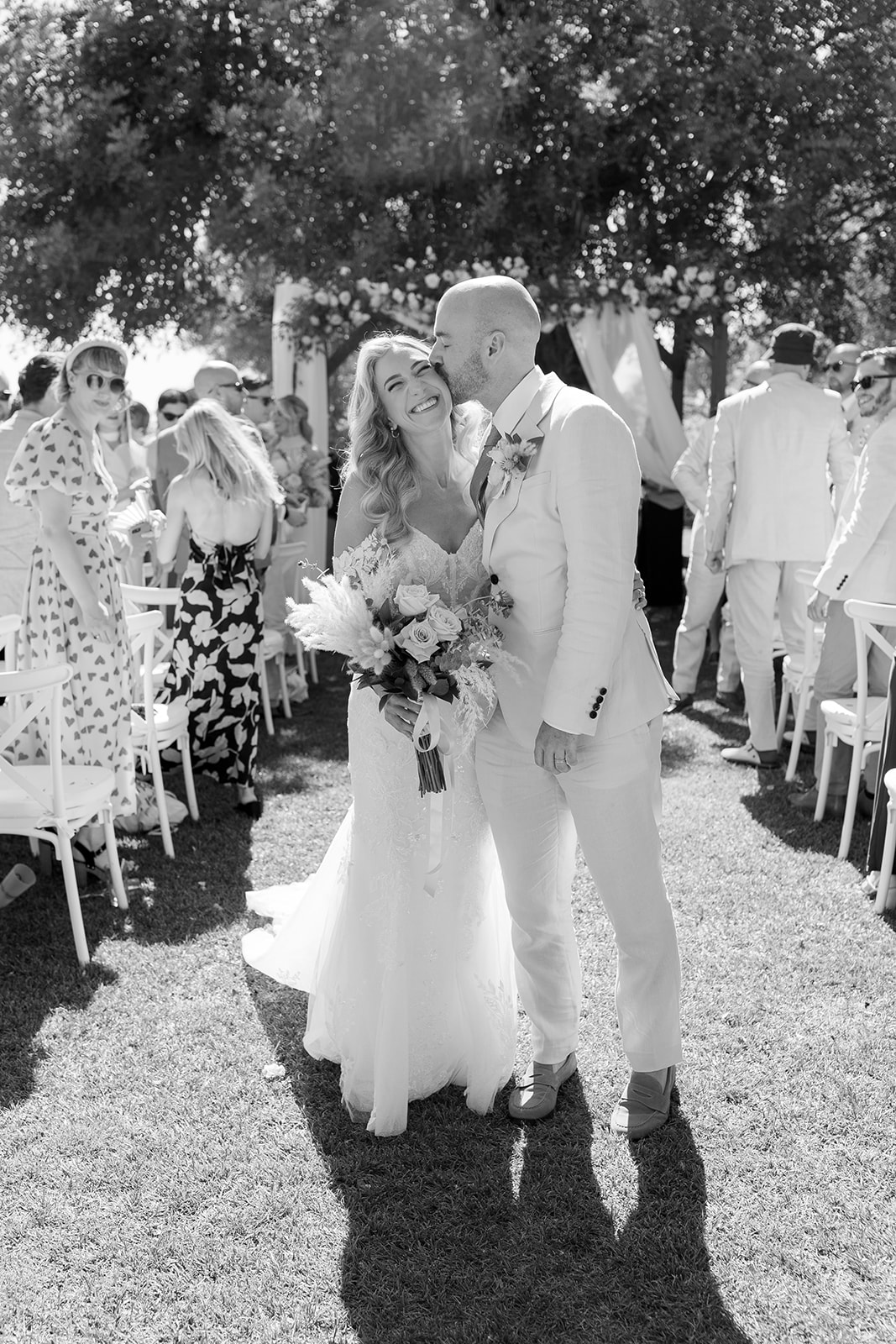 couple getting married at Monte do serrinho algarve portugal. Wedding in Algarve Portugal garden wedding