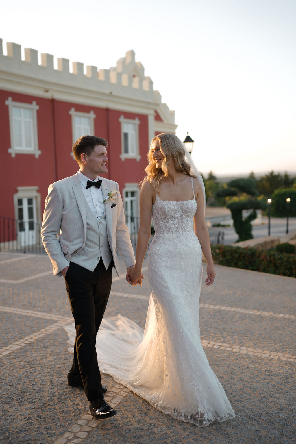 WEDDING COUPLE AT SOLAR DO PAÇO ALGARVE